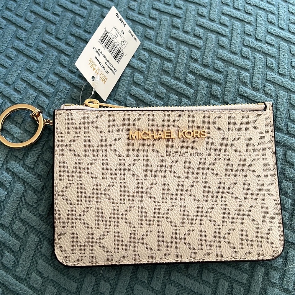 Michael Kors Jet Set Travel Top Zip Coin Pouch with ID Key Holder